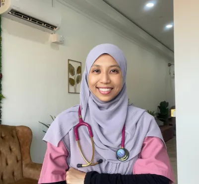 Dr Hannah Nadhirah