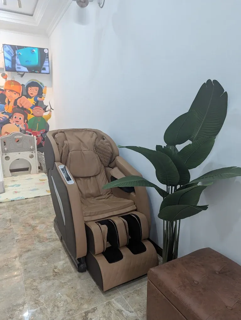 Peralatan Klinik