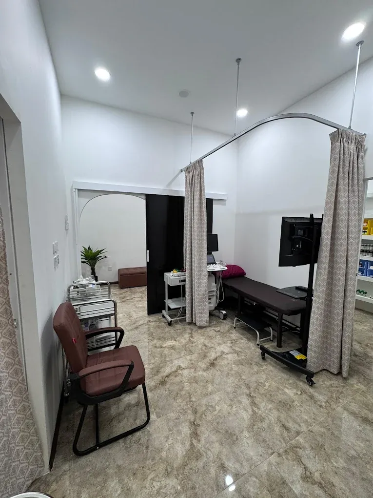 Bilik Rawatan U.N.I Klinik Meranti Puchong
